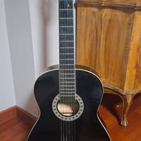 Chitarra classica nera