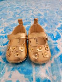 Scarpine neonata dorate 15