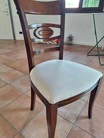 Sedie in legno massello di noce
