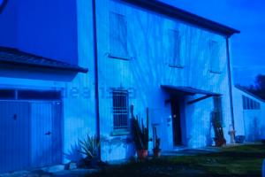 Casa indipendente con stradone privato