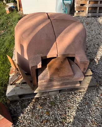 Forno per pizze a legna