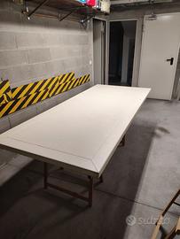 Tavolo per feste bianco laccato