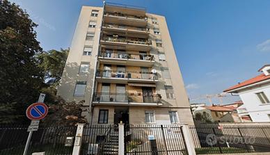 Stanza singola a Monza