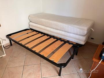 2 RETI SINGOLE E 2 MATERASSI SINGOLI