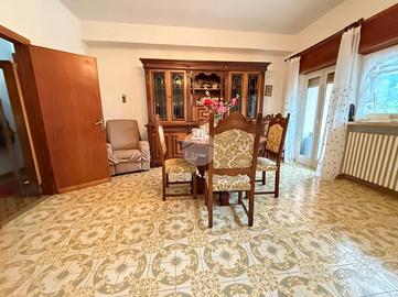 5 LOCALI A ROCCA DI MEZZO