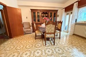 5 LOCALI A ROCCA DI MEZZO