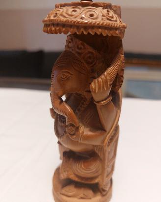 statuin di Ganesh