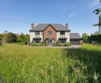 TER. RESIDENZIALE A BESANA IN BRIANZA