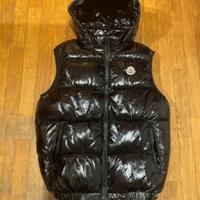 smanicato Moncler 