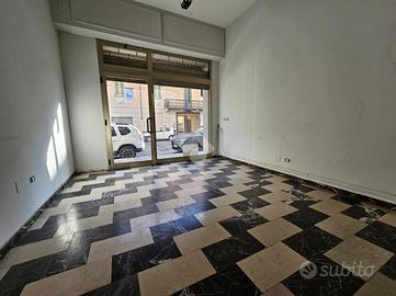 NEGOZIO A ACQUI TERME