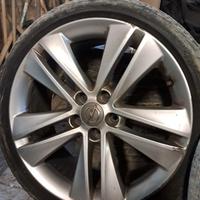 4 cerchi 18 pollici originali opel