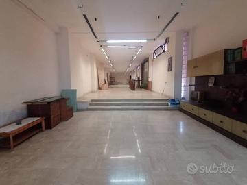 Locale Commerciale - Marcianise