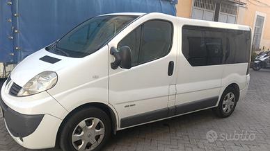 Renault traffic 9 posti