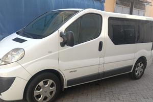 Renault traffic 9 posti