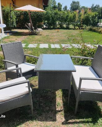Set salottino da giardino con tavolino