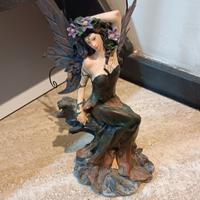 Statuina Fata Les Alpes in resina dipinta a mano