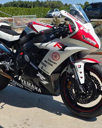 R1 pronto pista