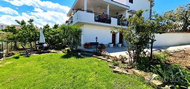 Casa Vacanze "Holiday House Aragona"