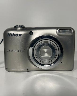 Fotocamera digitale Nikon Coolpix A10 silver/gold