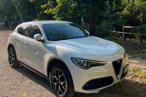 Alfa romeo Stelio 2.2 q4 210 cv