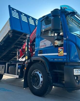 EUROCARGO 180-250 RIBALTABILE E GRU FASSI