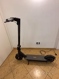 Monopattino elettrico Ninebot KickScooter G30 MAX