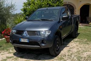 Mitsubishi L200 2.5 DI-D/136CV Single Cab Inform