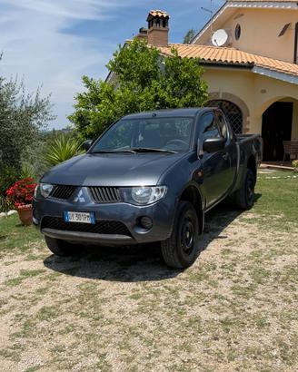 Mitsubishi L200 2.5 DI-D/136CV Single Cab Inform