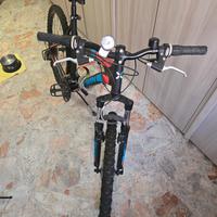 mountain bike B twin