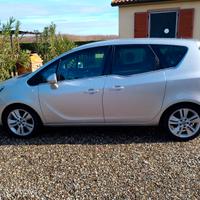 Opel MERIVA AUTOM. COSMO PERFETTA