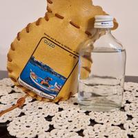 Bottiglietta originale di Ouzo greco. Sigillata. 