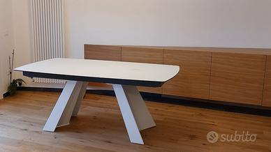 Tavolo allungabile