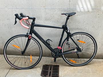 Bici corsa x donna altezza 1.80