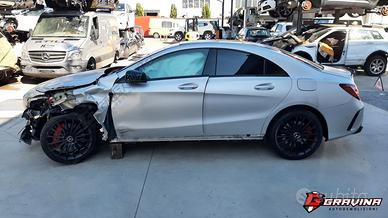 Ricambi e motore Mercedes CLA 45 AMG codice 133980