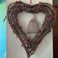 Ghirlanda a forma di cuore con lucine