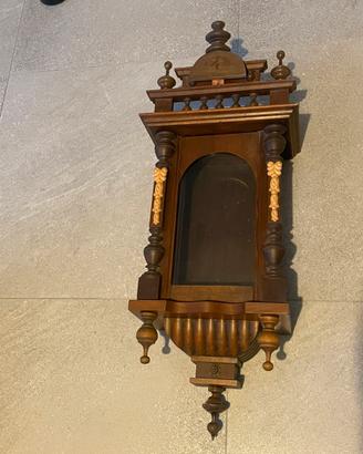 Cassa per orologi a pendolo