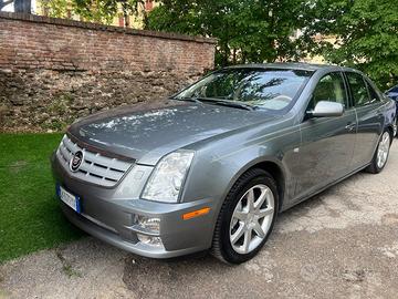 Cadillac sts
