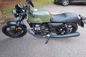 moto guzzi V7 III