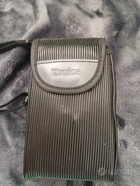 Macchina fotografica  Konica  Vintage 