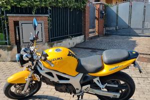 moto Suzuki SV 650 
