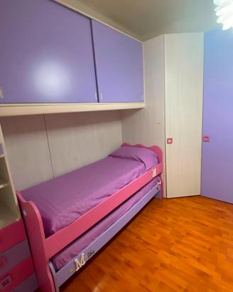 Cameretta a ponte con cabina armadio