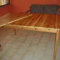 Tavolo  in legno