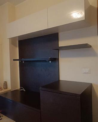 Mobile porta TV e pensili sospesi
