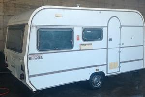 Caravan Layka 44