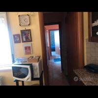 Stanza per studenti e lavoratori