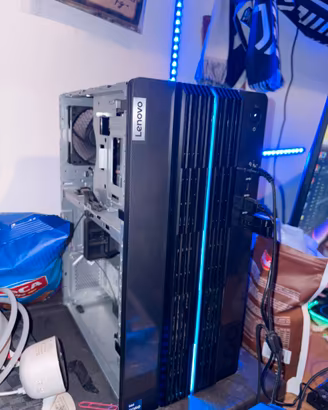 Computer da gaming fisso seminuovo lenovo LOQ