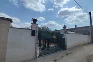 terreno non edificabile con cantina - deposito 