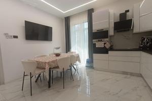 3 LOCALI A STEZZANO