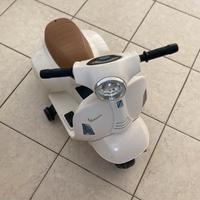 Vespa  Piaggio, giocattolo a batteria