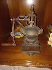 macinacaffé in ghisa 'MARCA DEPOSITATA'